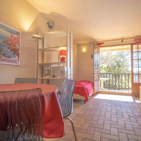 Apartment 35m At 450m From The *